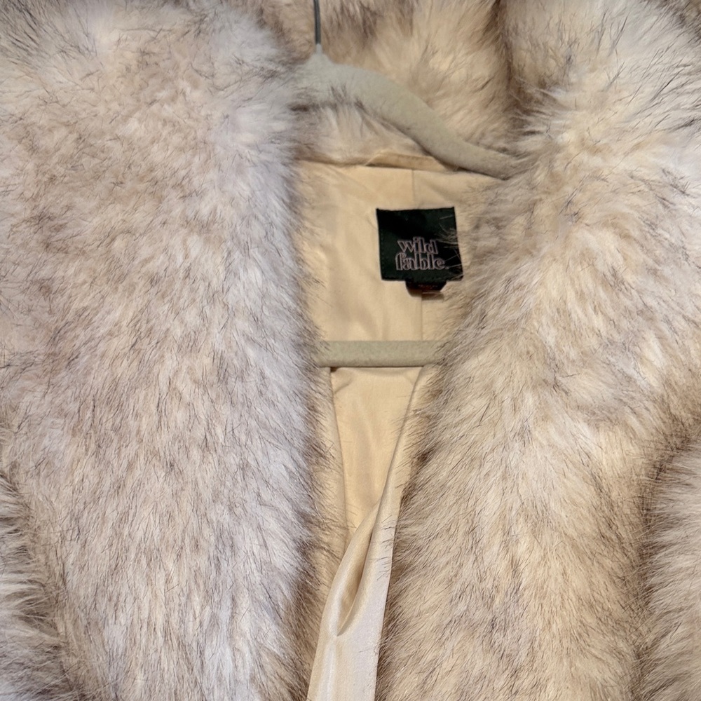 Cozy Faux Fur Jacket in Light Beige - Women’s Elegant Outerwear - Picture 7 of 11